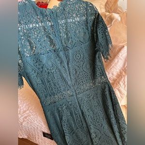 NWT Lulus Green Lacey Dress